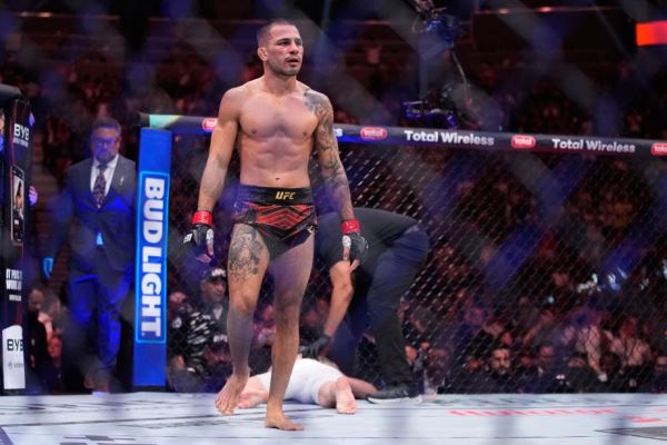 Александр Пантожа — Кай Кара-Франс, UFC 317, 29 июня 2025, чемпион UFC в наилегчайшем весе, карьера, следующий соперник