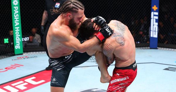 Исраэль Адесанья похвалил фанатов, посетивших турнир UFC в Баку