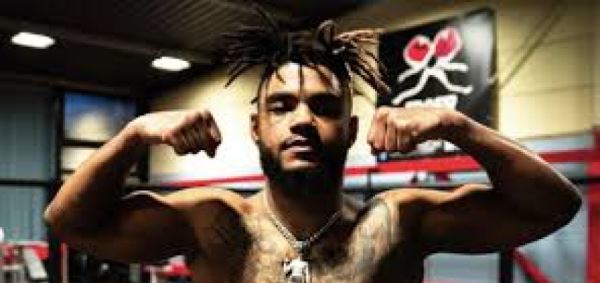 Бой Моргана Шарье признан лучшим на турнире UFC on ESPN 70