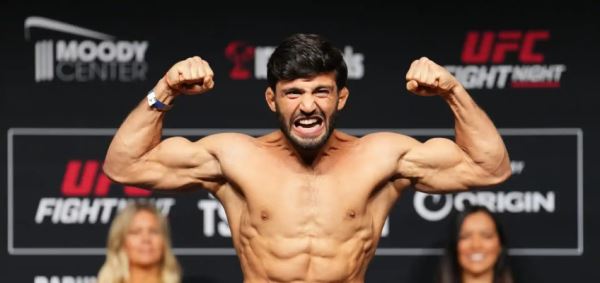 Царукян: UFC должен дать мне бой за титул
