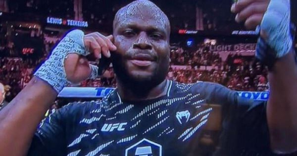 Деррик Льюис поговорил с Дональдом Трампом после UFC on ESPN 70
